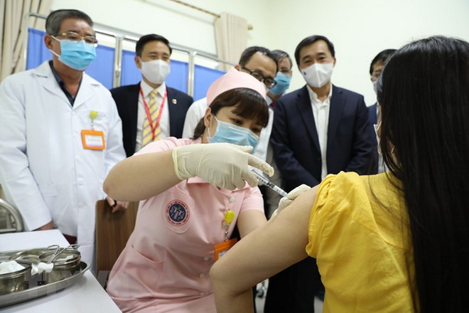 Nên bãi bỏ bản quyền vaccine cho đối tác có khả năng ảnh 2