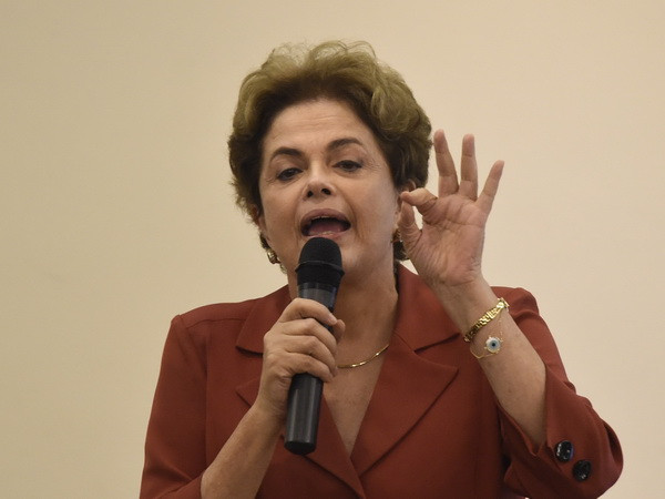 Tổng thống bị đình chỉ Rousseff khẳng định sẽ không từ chức ảnh 1