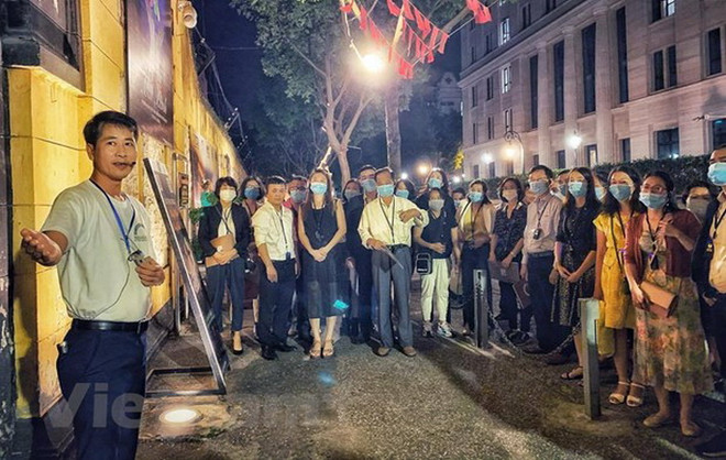 Khách có dấu hiệu tăng, du lịch Thủ đô nhanh chóng nắm bắt cơ hội ảnh 2