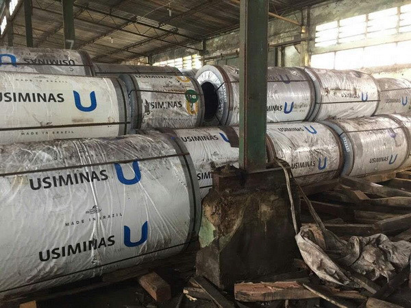 Thép cuộn trốn thuế nhập khẩu qua cảng Bến Nghé. (Ảnh: Hoàng Hải/Vietnam+) Bắt giữ hơn 6.300 tấn thép cuộn trốn thuế nhập qua cảng Bến Nghé ảnh 1
