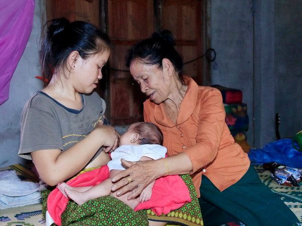 Chuyện về mẹ Lào chia sữa của con cứu bộ đội tình nguyện Việt Nam ảnh 2