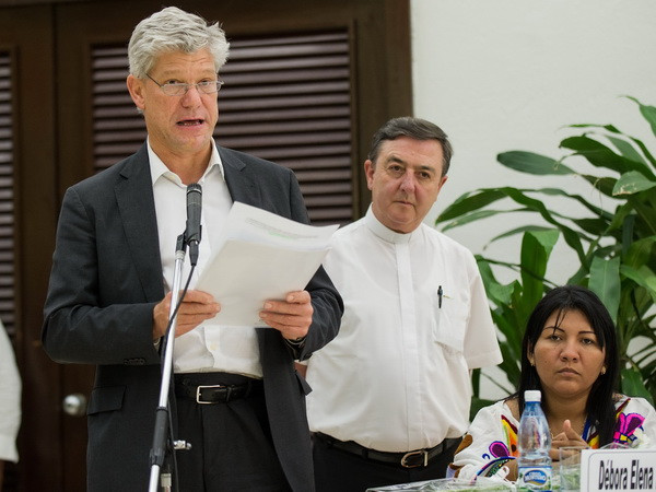 Liên hợp quốc kêu gọi Chính phủ Colombia và FARC ngừng bắn ảnh 1