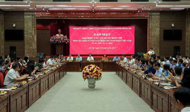 Hà Nội đổi mới hơn nữa việc tương tác, cung cấp thông tin cho báo chí ảnh 1