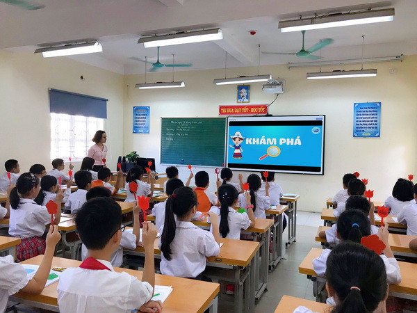 Giáo án điện tử là công cụ thiết thực để giúp trẻ tự tìm tòi, học hỏi và nâng cao kiến thức về dinh dưỡng, đặc biệt là dinh dưỡng bữa sáng. Giải pháp cải thiện dinh dưỡng bữa sáng cho trẻ em Việt Nam ảnh 8