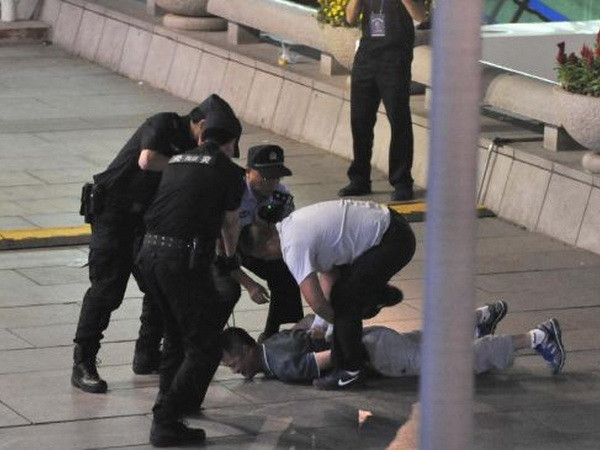 Trung Quốc: Diễn tập chống khủng bố quy mô lớn ở Bắc Kinh ảnh 1