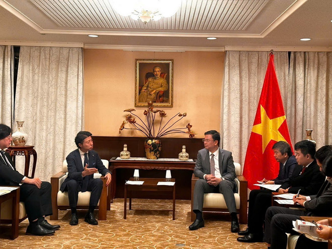 ttxvn_bang khen ha nghi sy (2).jpg