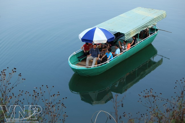 Biển Hồ - “Viên ngọc xanh” trên phố núi Pleiku ảnh 3