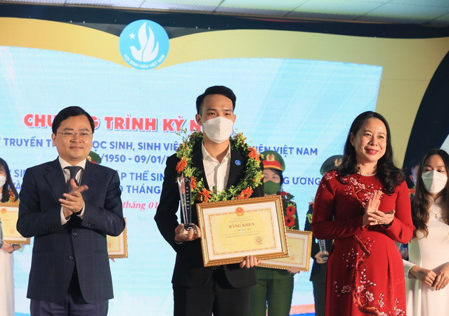 Lan tỏa tấm gương Đảng viên trẻ xuất sắc trong học tập, rèn luyện ảnh 2