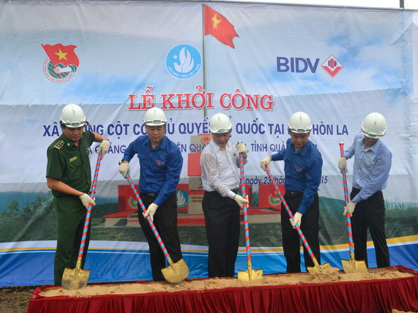 Quảng Bình: Xây dựng Cột cờ chủ quyền Tổ quốc tại đảo Hòn La ảnh 1