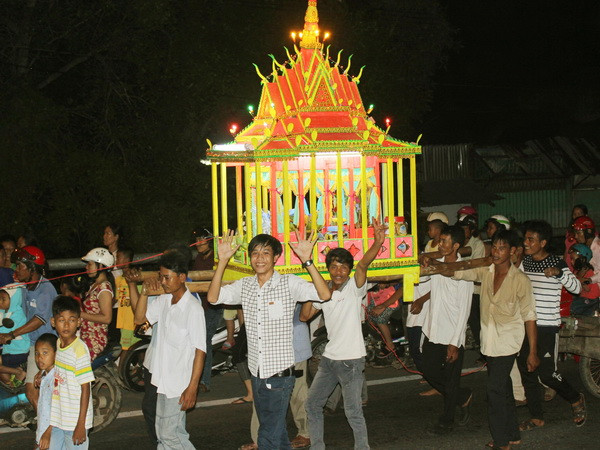 Tưng bừng lễ hội Lôi Protip của đồng bào Khmer ở Sóc Trăng ảnh 1