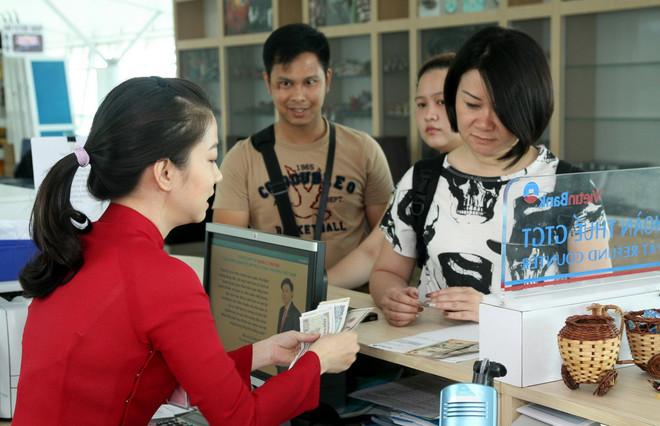 [Photo] Hơn 30 tỷ đồng hoàn thuế GTGT cho người nước ngoài ảnh 1