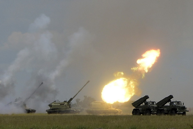 [Photo] Venezuela thử nghiệm hệ thống tên lửa Smerch ảnh 1