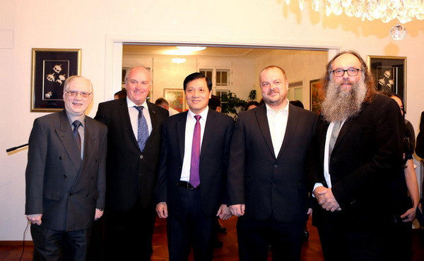 Đại sứ ASEAN tại Séc chiêu đãi nhân dịp ra đời Cộng đồng ASEAN ảnh 1