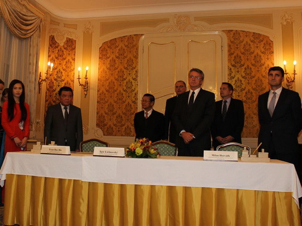 Đẩy mạnh hợp tác đầu tư giữa 3 nước Slovakia-Việt Nam-Lào ảnh 1