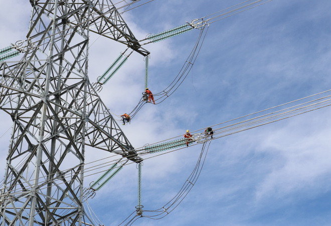 Huy động nhân lực nghiệm thu dự án Đường dây 500kV Vân Phong-Vĩnh Tân ảnh 1