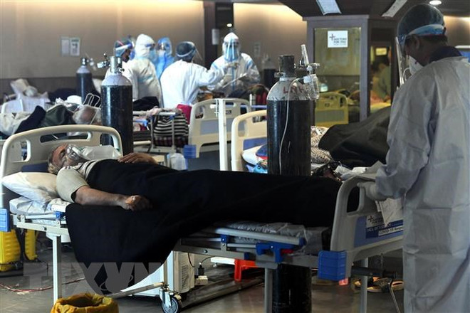 Giám đốc ICMR khuyến cáo nên kéo dài phong tỏa thêm 6-8 tuần ảnh 1