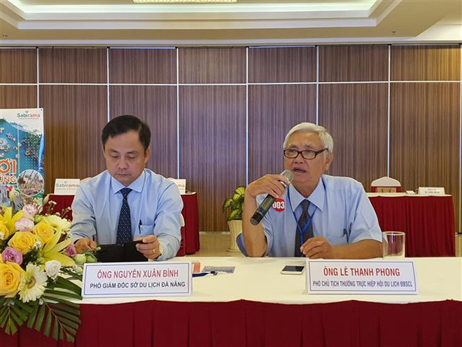 Ông Lê Thanh Phong, Phó Chủ tịch Hiệp hội Du lịch Đồng bằng sông Cửu Long, phát biểu ý kiến. (Ảnh: Ánh Tuyết/TTXVN) Miền di sản diệu kỳ - Liên kết kích cầu du lịch tới du khách ĐBSCL ảnh 2