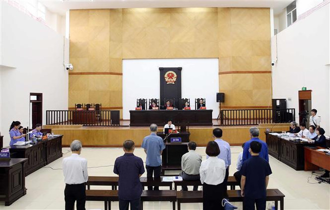 Xét xử Vũ Huy Hoàng: Luật sư đề nghị xem xét lại tội danh cho 2 bị cáo ảnh 2