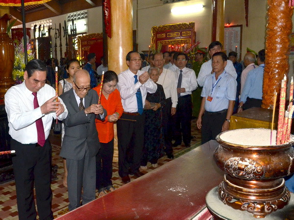 Lễ dâng hương tưởng nhớ Anh hùng dân tộc Nguyễn Trung Trực ảnh 1