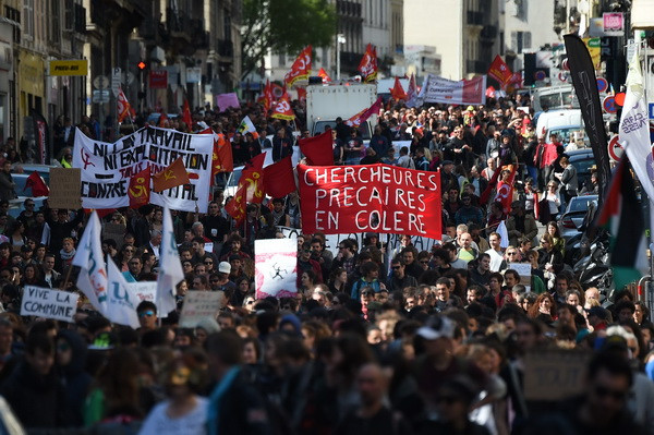 120.000 người Pháp biểu tình phản đối Dự luật Lao động ảnh 1