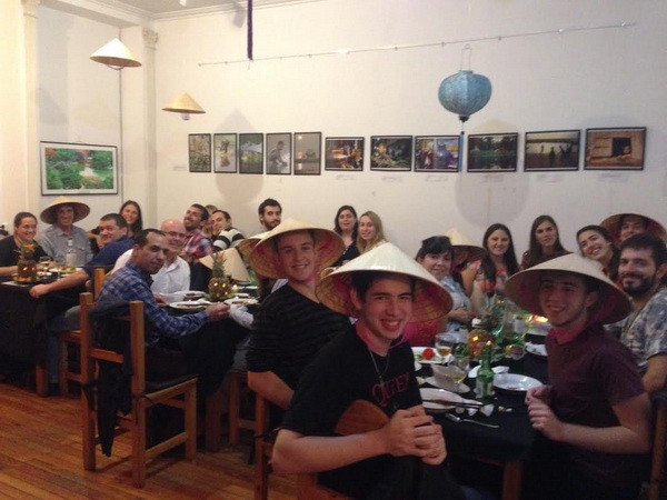 Người dân Argentina hào hứng với Tuần Văn hóa Việt Nam ảnh 1