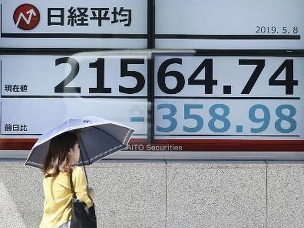 Chứng khoán châu Á giảm điểm trước sức hút của các kênh đầu tư an toàn ảnh 1