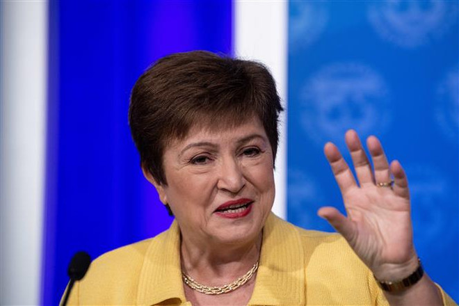 Tổng Giám đốc Quỹ Tiền tệ quốc tế (IMF) Kristalina Georgieva. (Ảnh: AFP/TTXVN) IMF nhận định phục hồi kinh tế hậu COVID-19 vẫn còn nhiều khó khăn ảnh 1