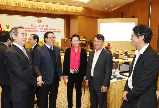 Chủ tịch Quốc hội Nguyễn Thị Kim Ngân và các đại biểu dự Hội nghị. (Ảnh: Trí Dũng/TTXVN) Phát biểu của Tổng Bí thư ở Hội nghị trực tuyến cuối năm của Chính phủ ảnh 4