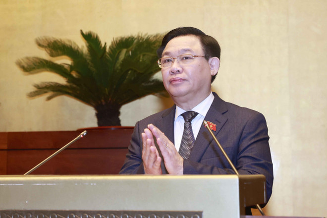 Đẩy mạnh cơ cấu lại nền kinh tế gắn với đổi mới mô hình tăng trưởng ảnh 1