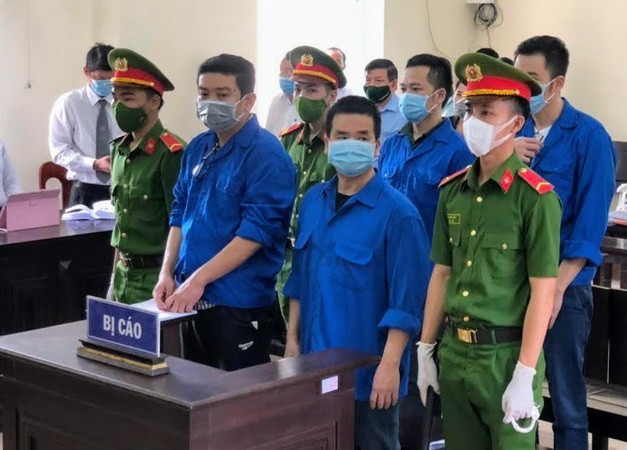 Kháng nghị bỏ hình phạt cấm hành nghề báo chí đối với nhóm "Báo Sạch" ảnh 1