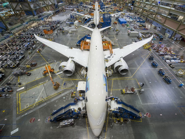 Thu nhập quý 4 năm 2016 của "gã khổng lồ" Boeing tăng đột biến ảnh 1