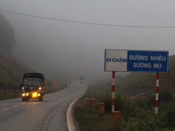 Cảnh báo hiện tượng sương mù hạn chế tầm nhìn ở miền núi phía Bắc ảnh 1