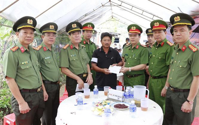 Xe chữa cháy gặp nạn trên đường làm nhiệm vụ, hai chiến sỹ hy sinh ảnh 2