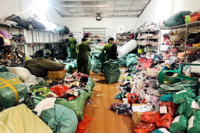 Lạng Sơn liên tiếp bắt nhiều vụ vận chuyển hàng hóa nhập lậu ảnh 1