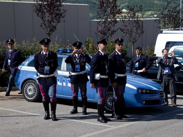 Italy tăng an ninh cho cơ quan truyền thông trước khủng bố ảnh 1