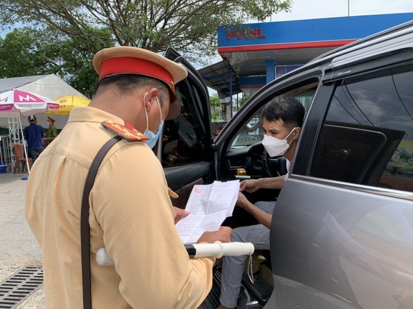 Xe "luồng xanh" phải khai báo trên hệ thống phần mềm quản lý công dân ảnh 1