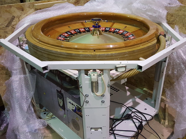 Hải quan Tân Sơn Nhất tạm giữ lô máy đánh bạc vận chuyển trái phép ảnh 1