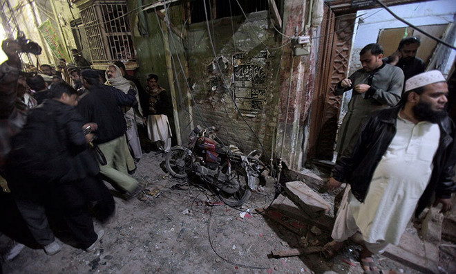 Pakistan: Đánh bom thánh đường Hồi giáo, ít nhất 8 người chết ảnh 1