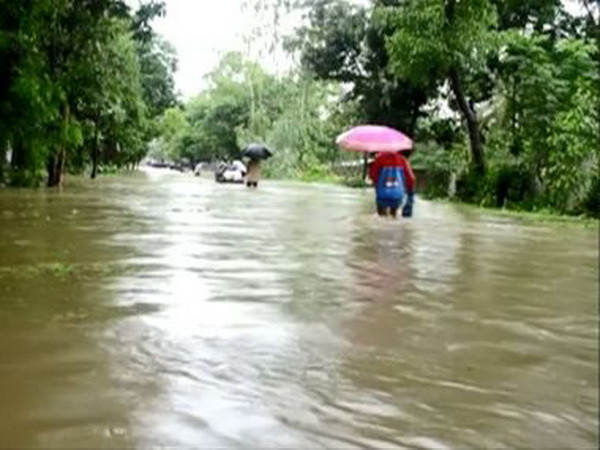 Gần 1 triệu người Bangladesh bị ảnh hưởng bởi lũ lụt nặng nề ảnh 1