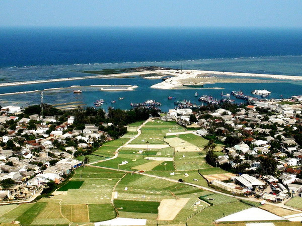 Lượng khách quốc tế đến Quảng Ngãi tăng mạnh so với năm 2014 ảnh 1