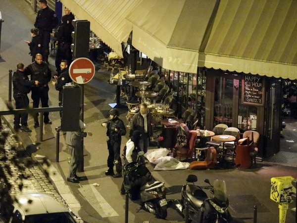 Lựa chọn thời điểm và địa điểm: Nhìn từ vụ khủng bố ở Paris ảnh 1
