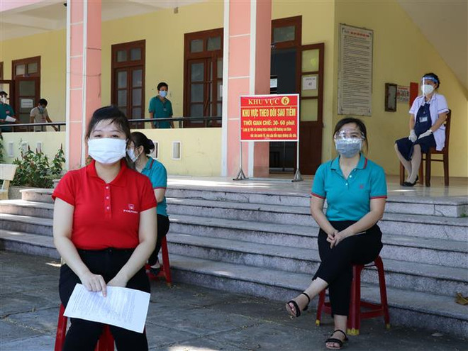 Phú Yên đẩy nhanh tiêm vaccine để sớm đạt miễn dịch cộng đồng ảnh 2