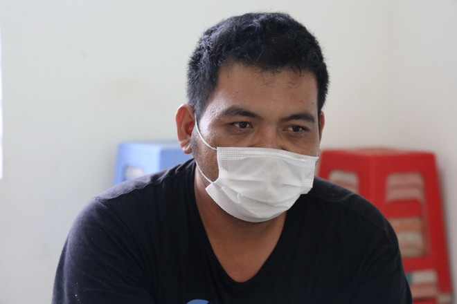 Bắt 2 đối tượng mua bán, vận chuyển gần 3.000 bao thuốc lá lậu ảnh 1