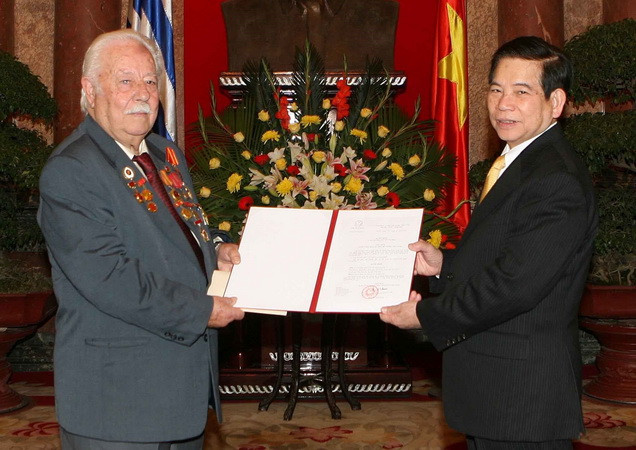 Thư chia buồn đến Đảng Cộng sản Hy Lạp và gia quyến ông Nguyễn Văn Lập ảnh 1