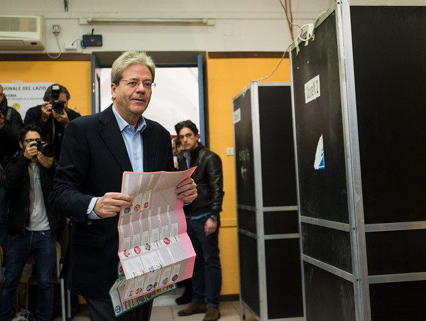Bầu cử quốc hội Italy: Đảng cầm quyền thừa nhận thất bại ảnh 1