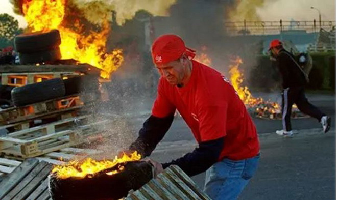 Goodyear bị kiện ép người lao động tiếp xúc với hóa chất độc hại ảnh 1