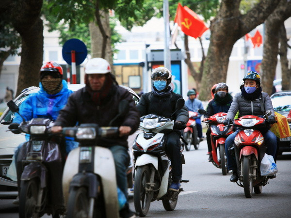 Giảm tới 10 độ C, Hà Nội chuyển rét nhanh từ chiều tối nay ảnh 1