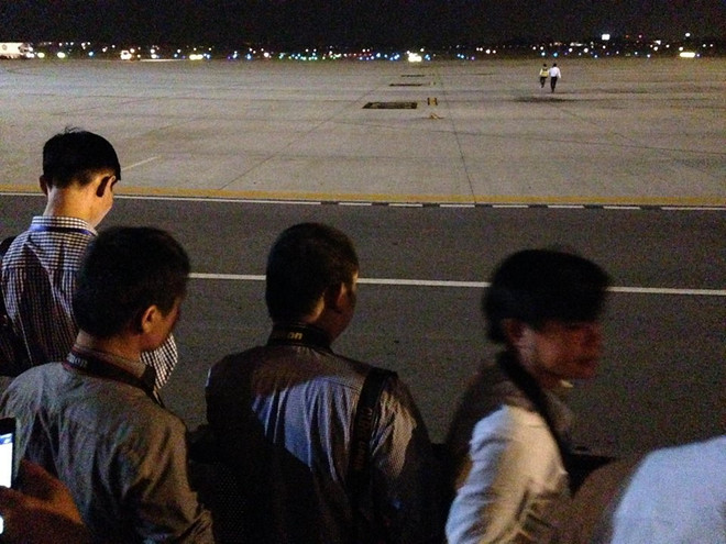 Chiếc Air Force One của Tổng thống Mỹ hạ cánh xuống sân bay Nội Bài ảnh 2