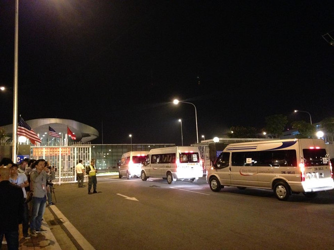 Chiếc Air Force One của Tổng thống Mỹ hạ cánh xuống sân bay Nội Bài ảnh 13