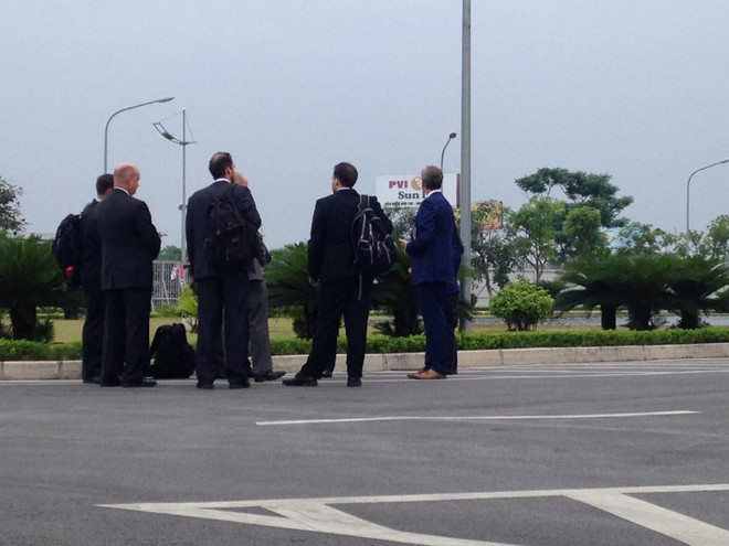 Chiếc Air Force One của Tổng thống Mỹ hạ cánh xuống sân bay Nội Bài ảnh 10